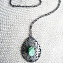Load image into Gallery viewer, Chrysoprase Coven